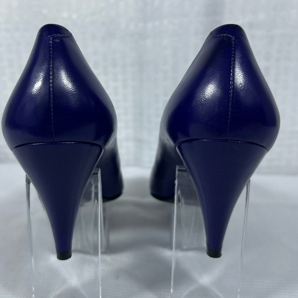 7183: Givenchy Vintage Blue Leather Bow Pumps Size 35.5 (US 5.5) w/callout - Picture 4 of 8